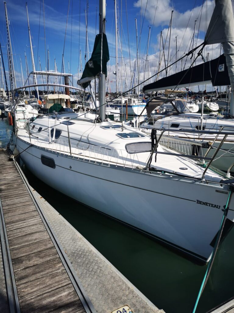 Beneteau Océanis 321