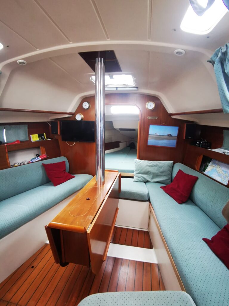 Beneteau Océanis 321