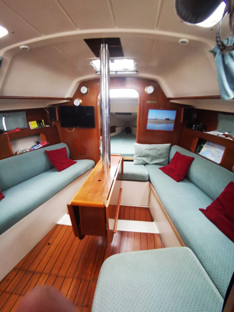 Beneteau Océanis 321